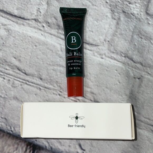Bali Balm Sweet Orange & Coconut Lip Balm - Picture 3 of 4
